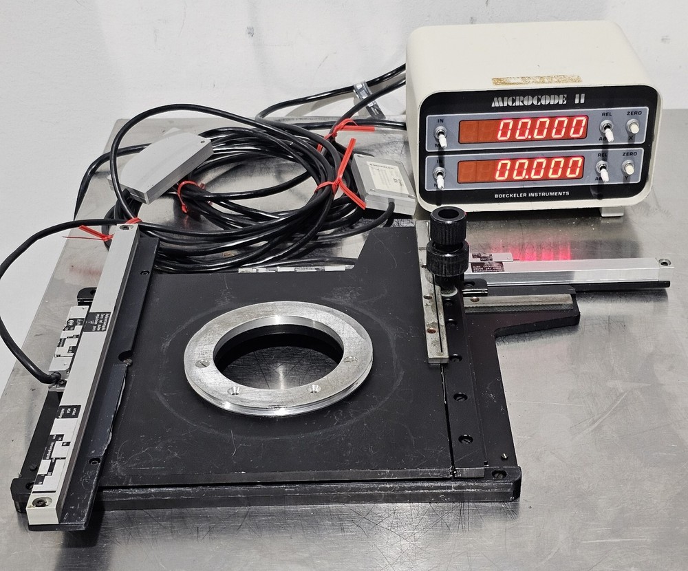 Microscope Stage with RSF Encoders and a Boeckeler Microcode II Digital Readout