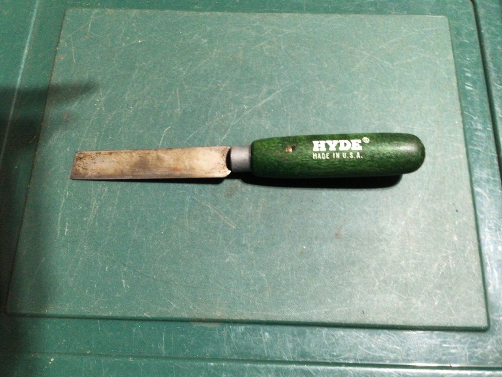 Hyde Tools Regular Square Point Knife  Wood Handle USA