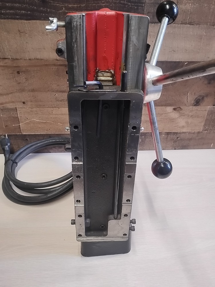 VERY NICE!! Milwaukee 4203 Electromagnetic Drill Press Base FULLY TESTED!