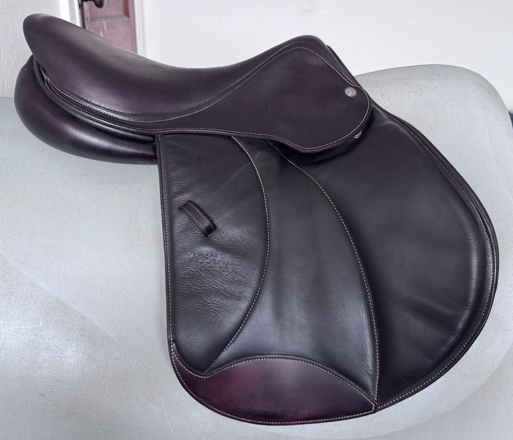 16.5" Voltaire Palm Beach PRO Saddle - 2017 - 2A - Full Buffalo