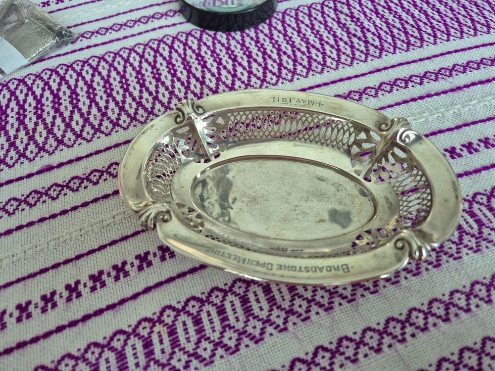 ANTIQUE SOLID SILVER PIERCED SWEET MEAT DISH. HALLMARKED.