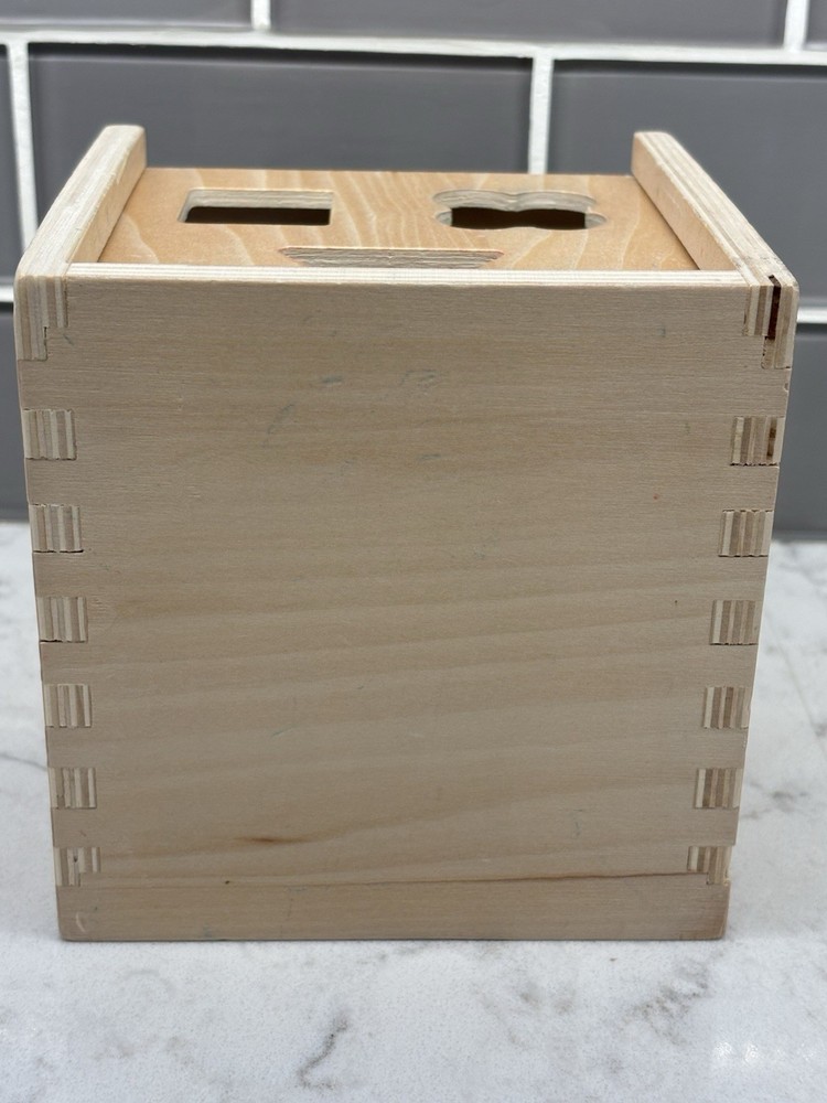 Shape Sorting Cube - Melissa & Doug COMPLETE WITH 12 BLOCKS