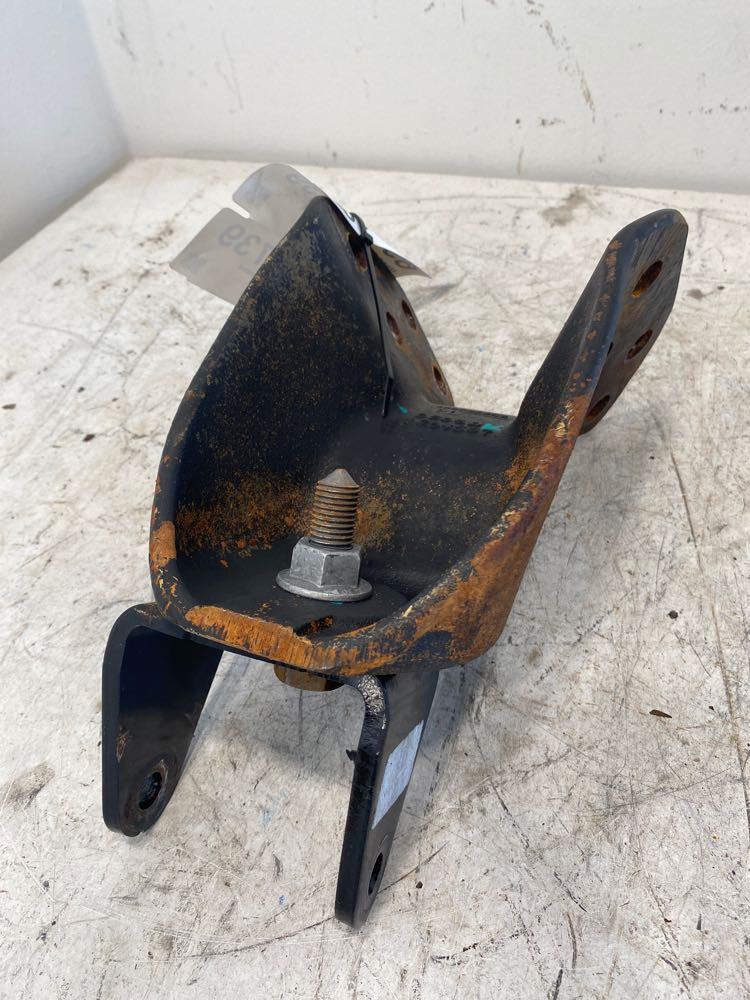 2017 International 4300 Cab Mount (630-10739)