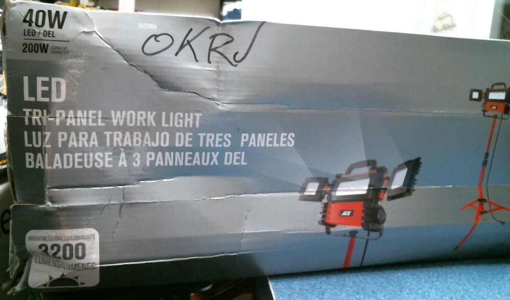 ACE   LED  Tri-Panel Work Light   (3422904)  FS