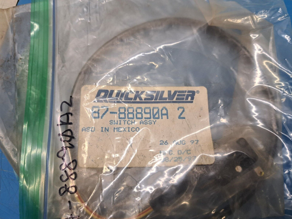 Boat Marine Mercury Quicksilver  87-88890A 2  Switch Assembly