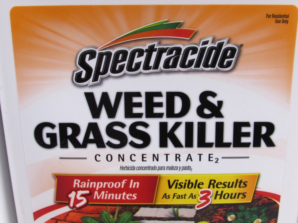 2 Pack Spectracide Weed & Grass Killer, 64 Fl Oz Each Concentrate TWO BOTTLES