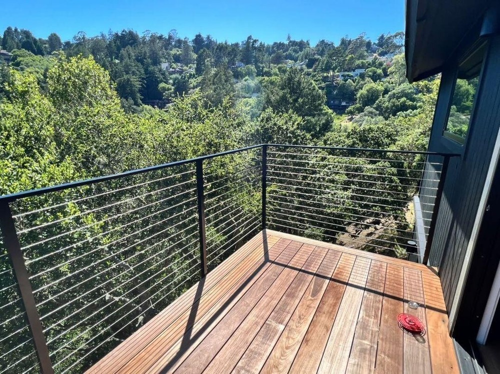 Aluminum Surface Mounted Cable Railing Post