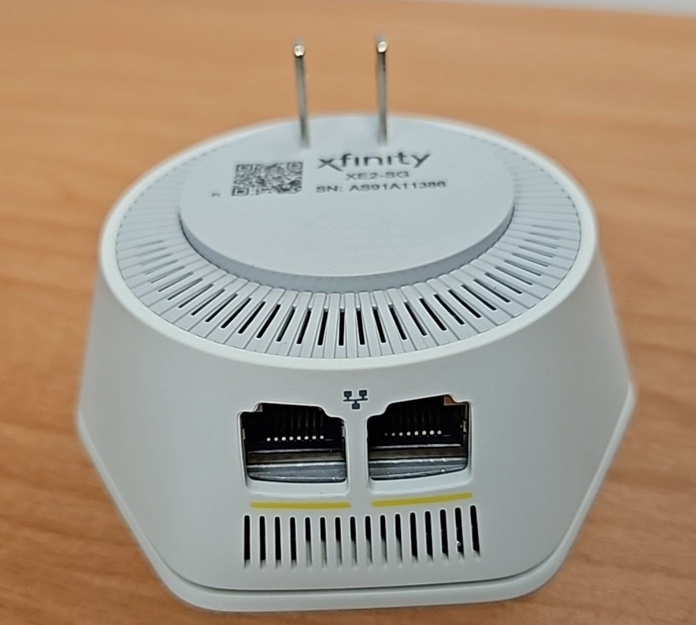 Xfinity xFi Pod 2nd Gen XE2-SG Wi-Fi Network Range Extender