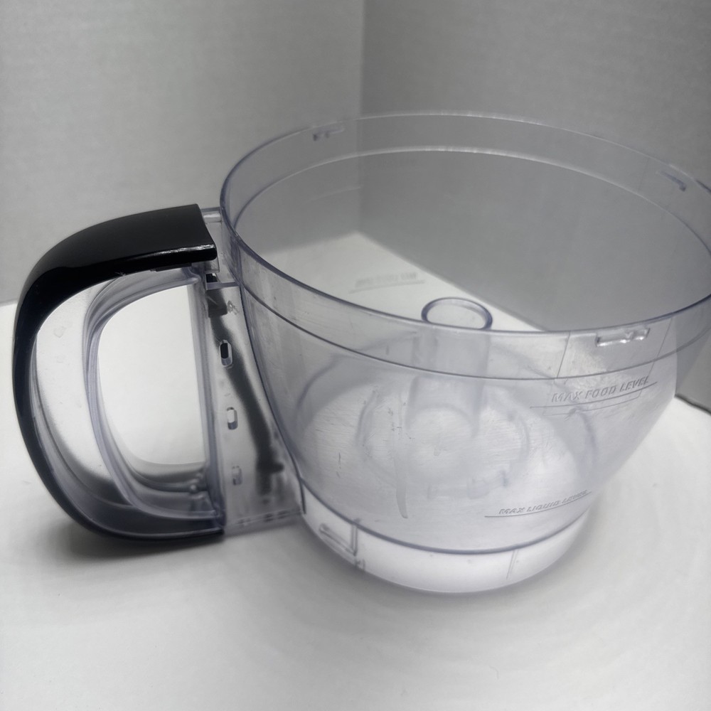 Black and Decker FP1700B 8-cup food procssor bowl