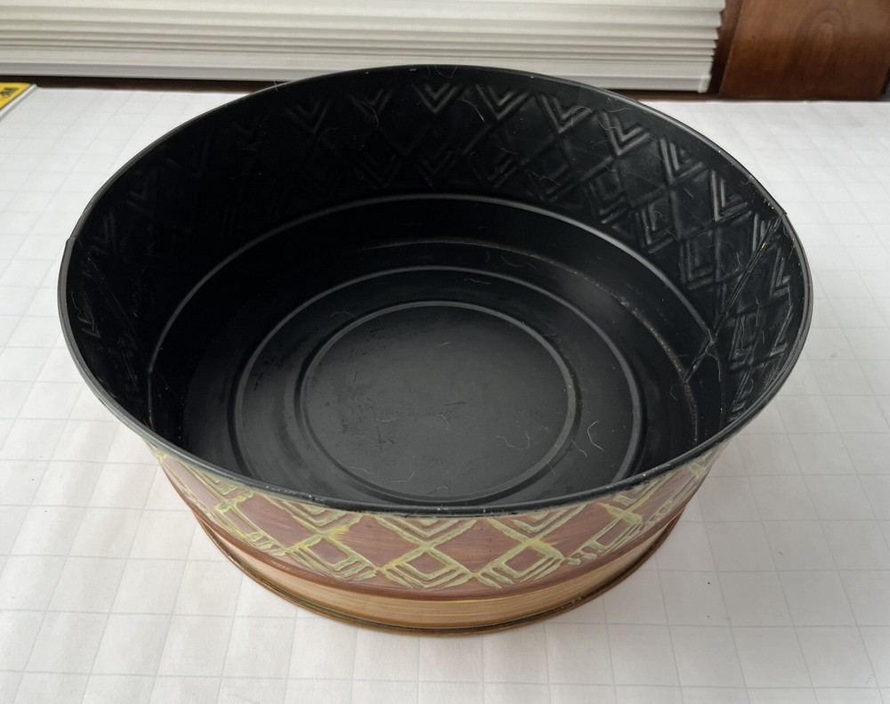 12 Inch Tin Bowel With O Ring Handles. Can Be Used For Several Different Things.