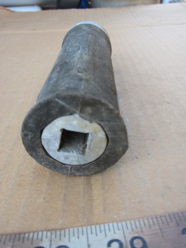 5¼" Length, ⅜"x⅜" Hole Handle w set screws(2), Used