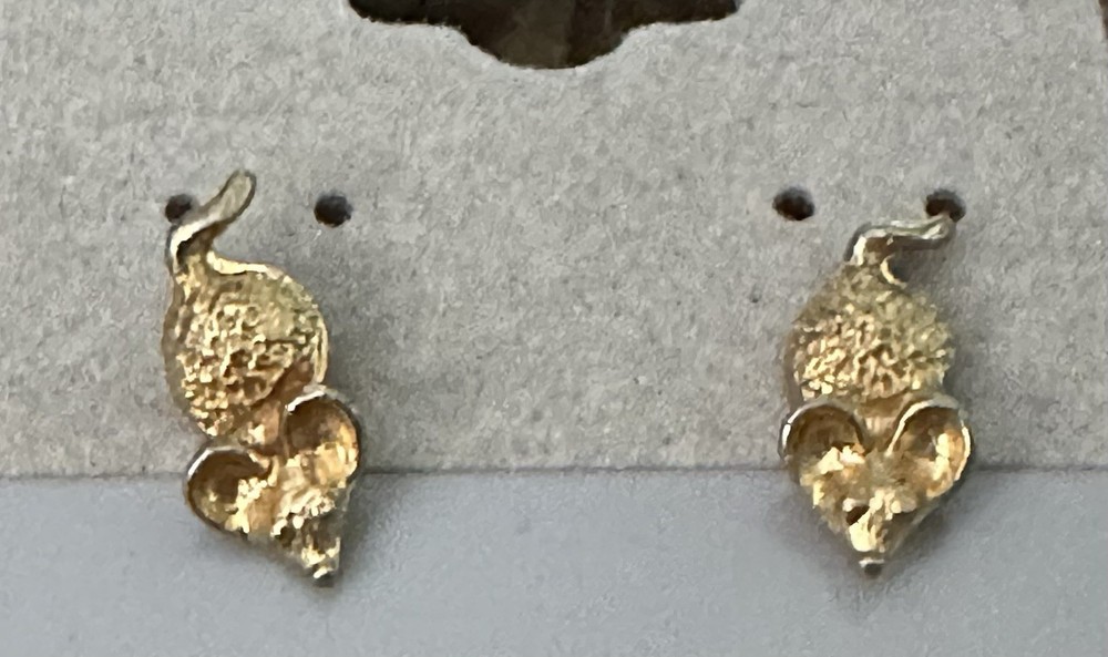 Vintage Gold Tone Dainty Mice Mouse Stud Post Back Earrings