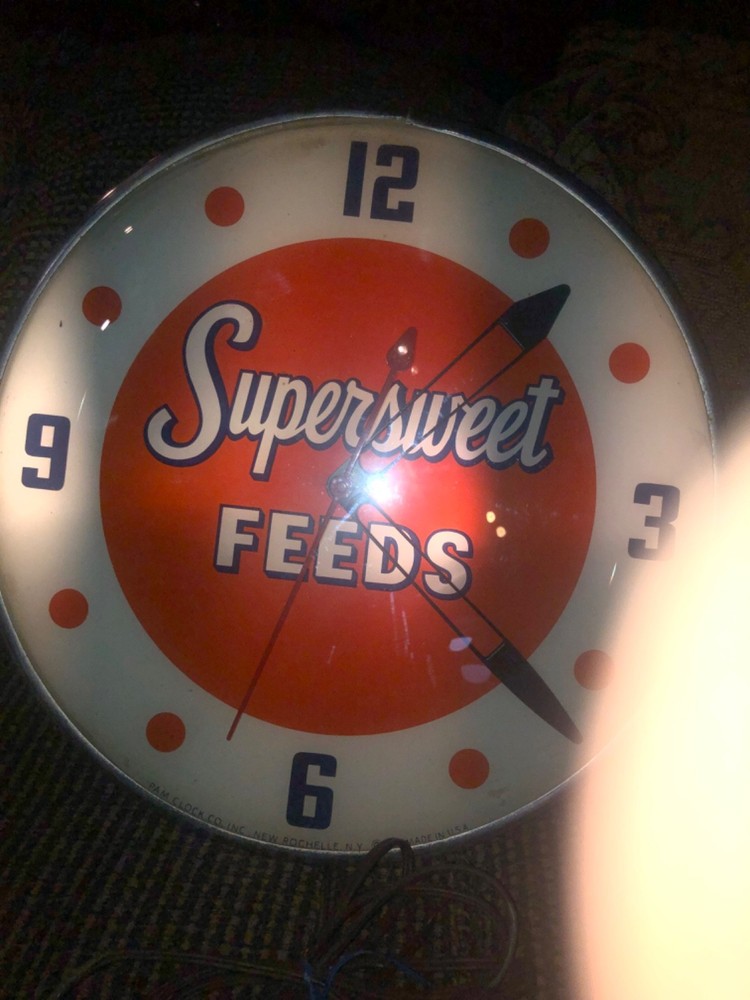 supersweet feeds pam clock. Nice