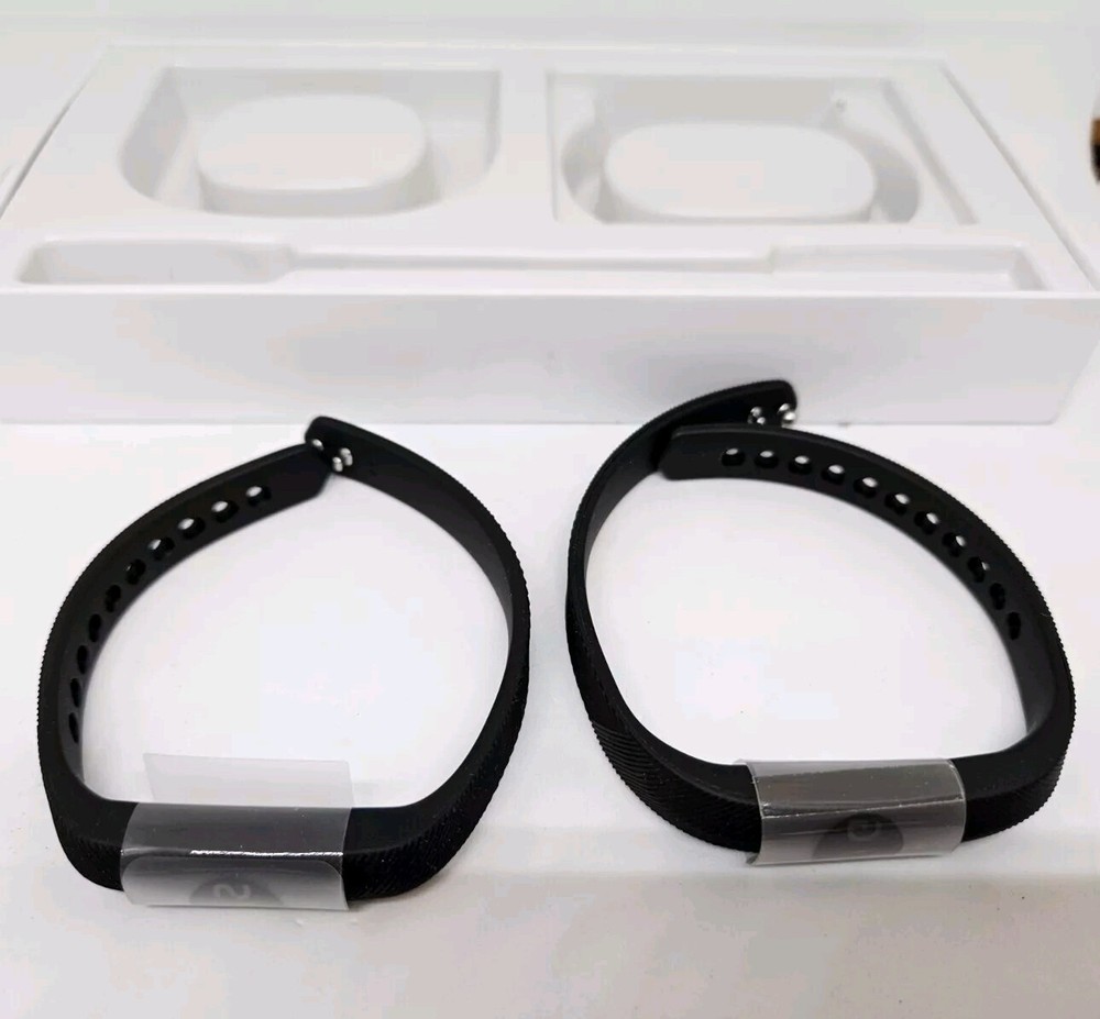 Fitbit Flex 2 GENUINE REPLACEMENT STRAPS AND CHARGER ONLY - TRACKER NOT INCLUDED