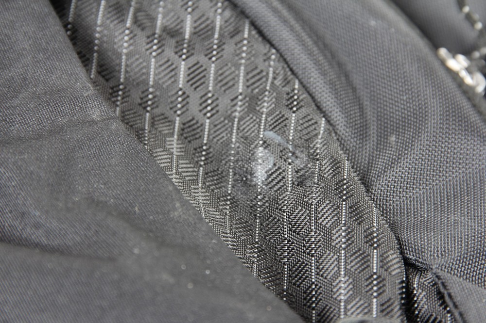 Osprey Packs Manta 34L Hydration Backpack- Black /70287/