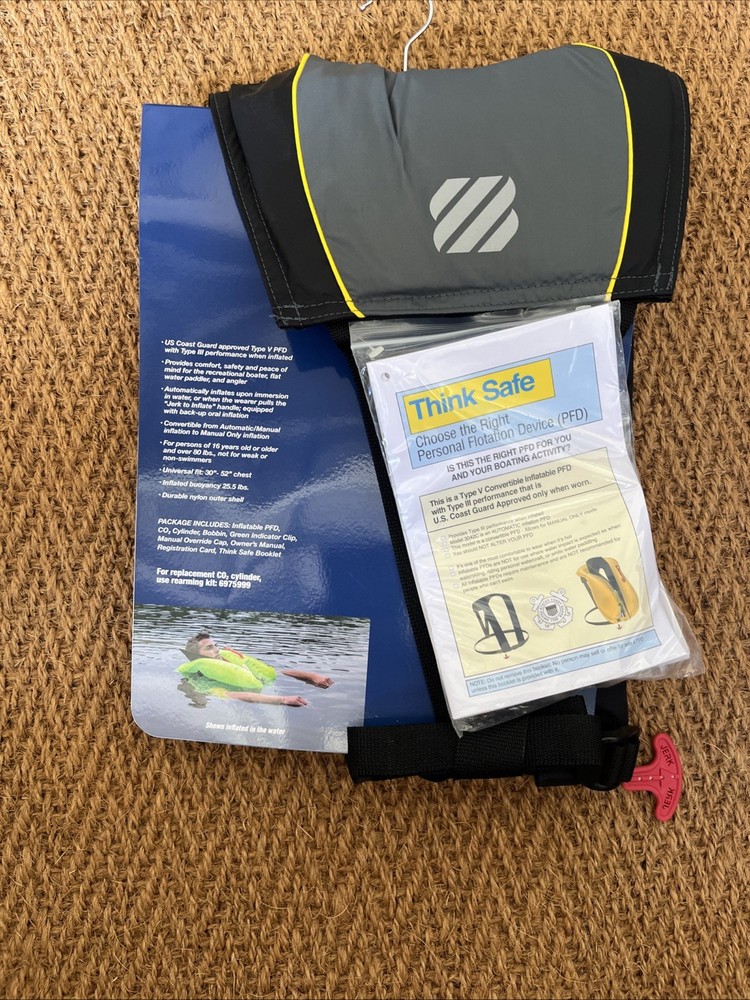 West Marine Inshore Automatic/Manual Inflatable NEW