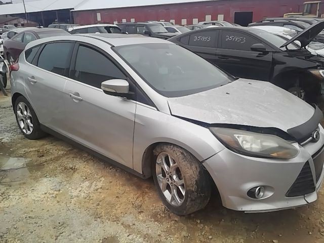 FOCUS 2014 Fuse Box Cabin 6590