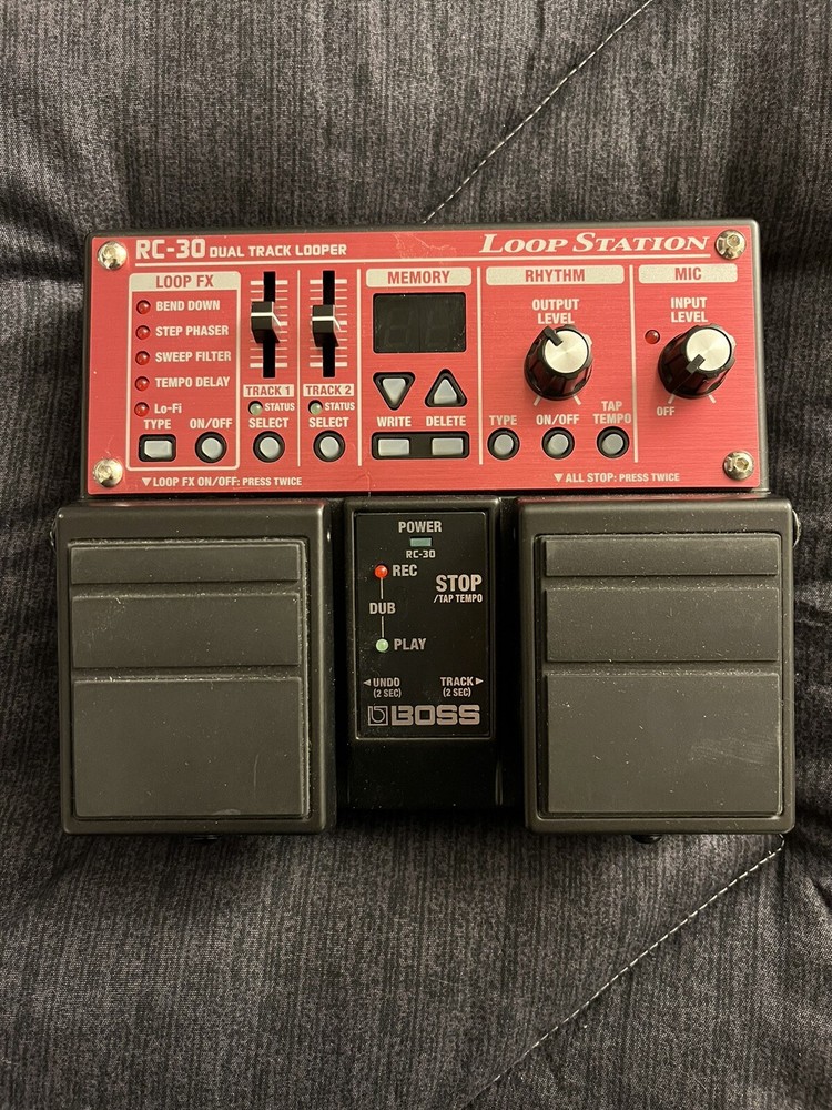Boss RC-30 Looper Guitar Effect Pedal - 2lbs.