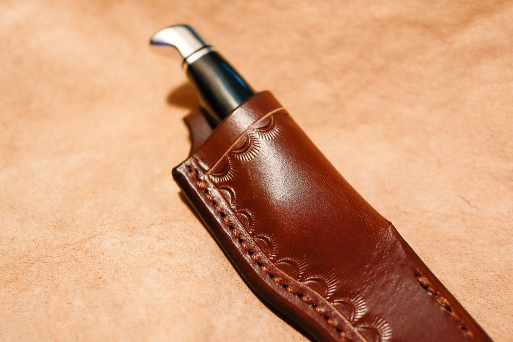 Custom Leather Sheath for Buck 102