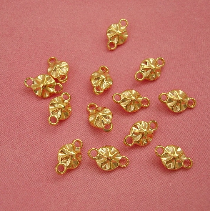 20pcs-Pendant Round Link Connector Gold Charm Double Sided.