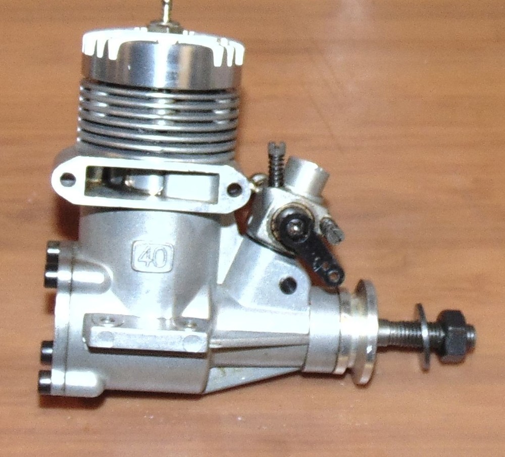 Thunder Tiger GP 40 RC Model Airplane Engine.. nice 3