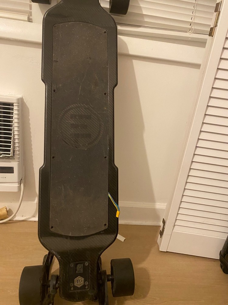 evolve GT Carbon skateboard 2nd generation