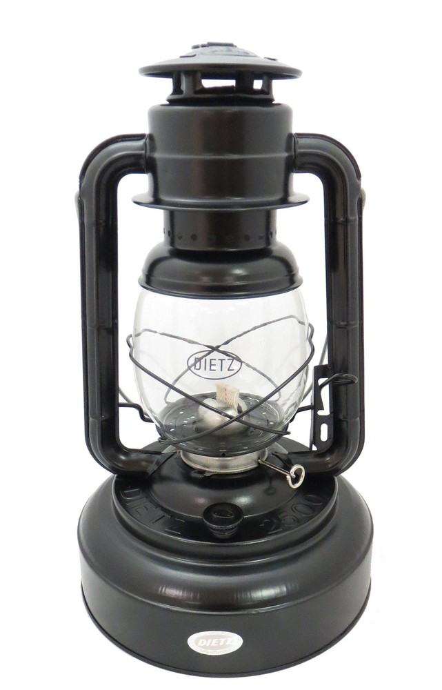 #2500 Jupiter Oil Lantern (Black)