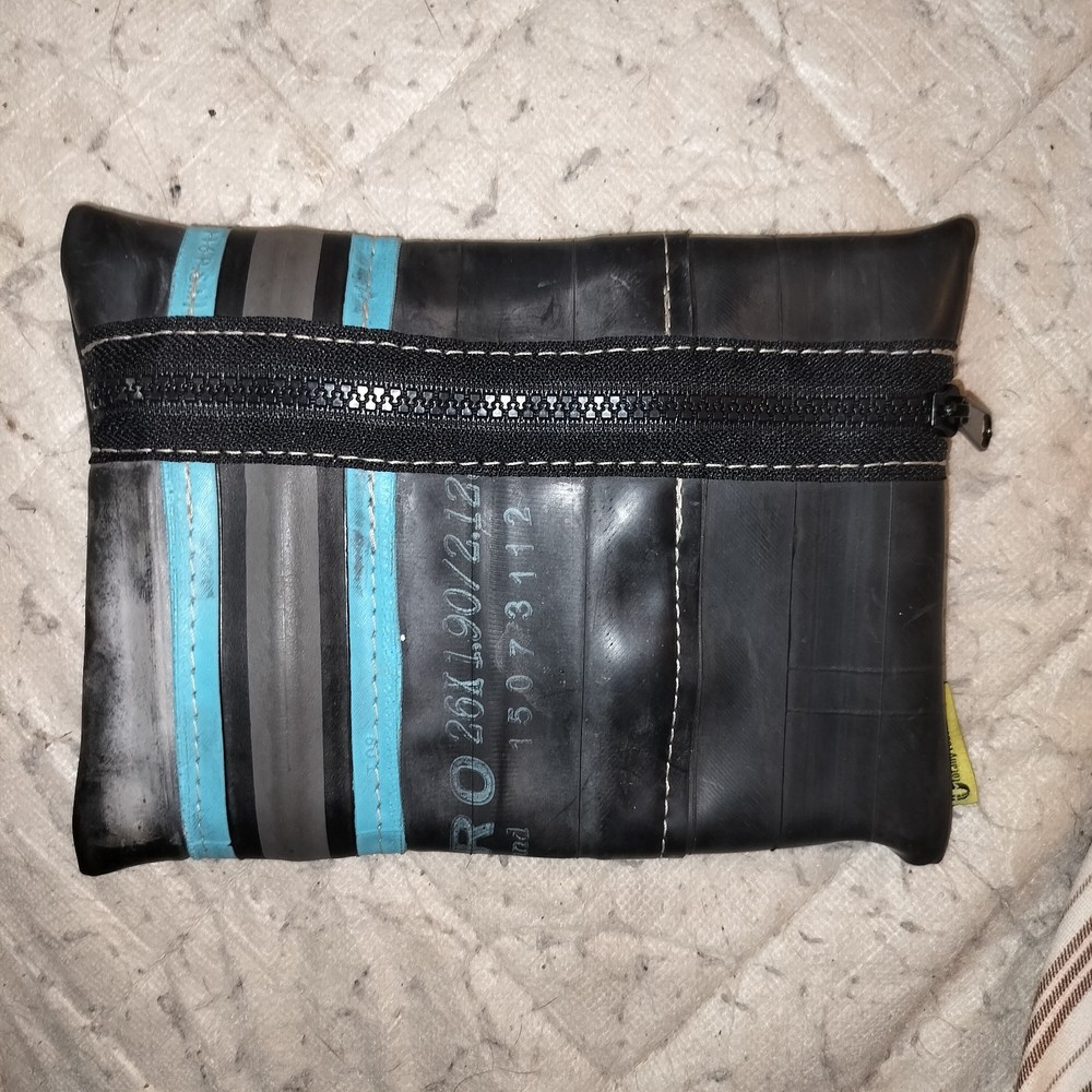 Tubular Gear Zipper Bag