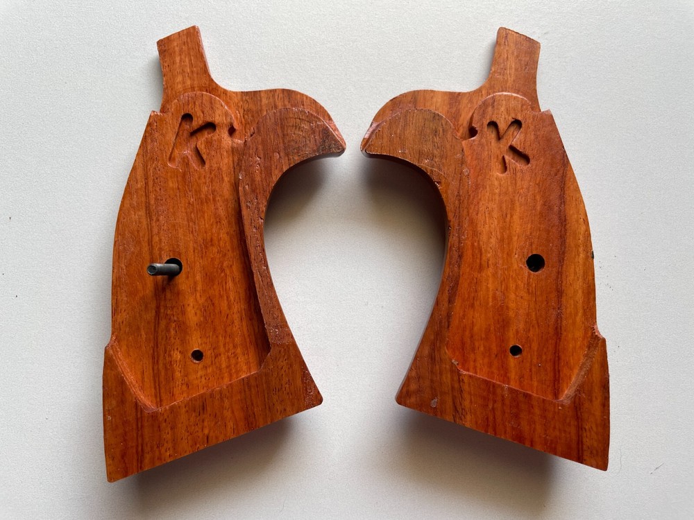 Cool Grip for S&W K/L Frame Round Butt 686 Checkered Opened Back