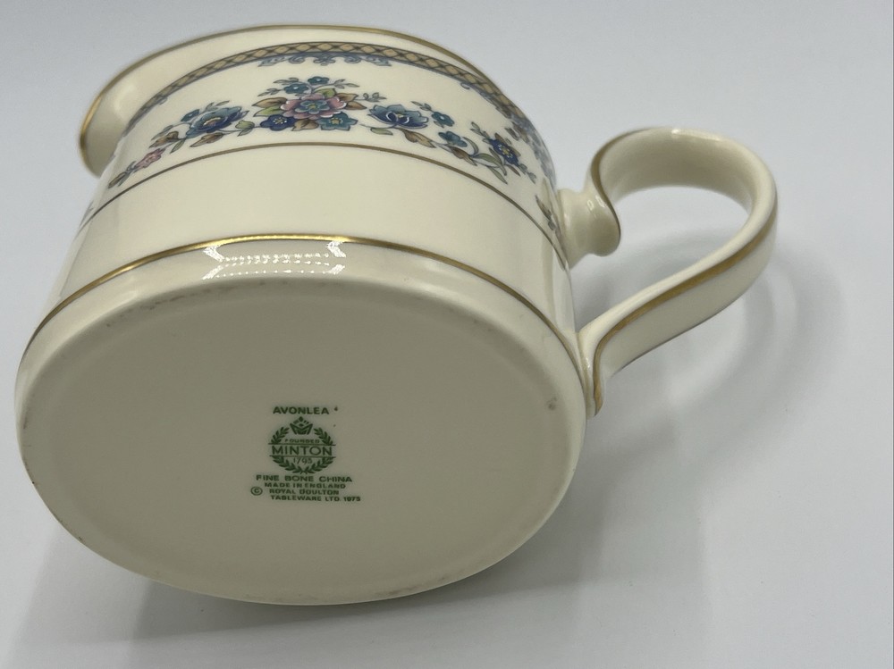 Minton Avonlea Creamer