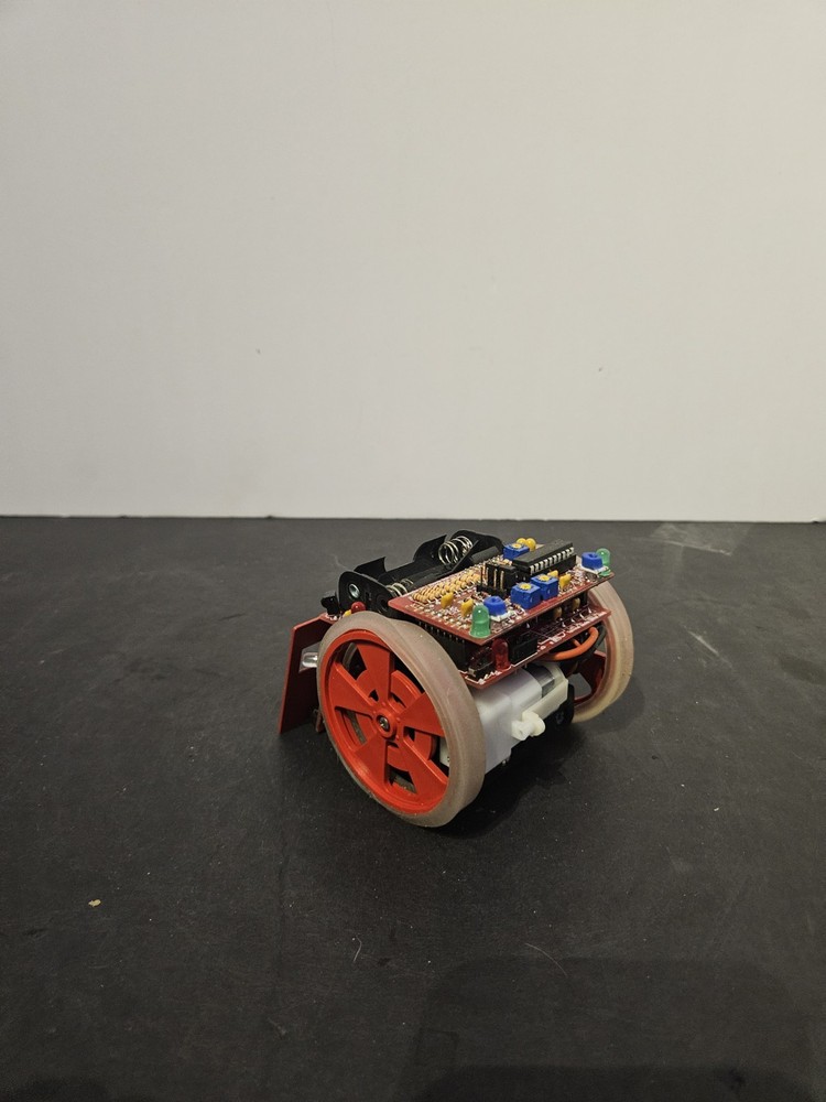 Solarbotics Sumovore Mini Sumo Robot Kit (Assembled)