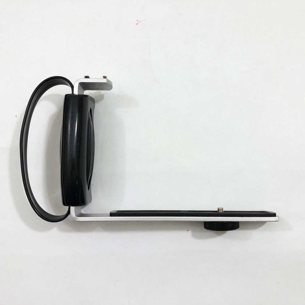 DLC Dot Line Right Angle Flash Bracket