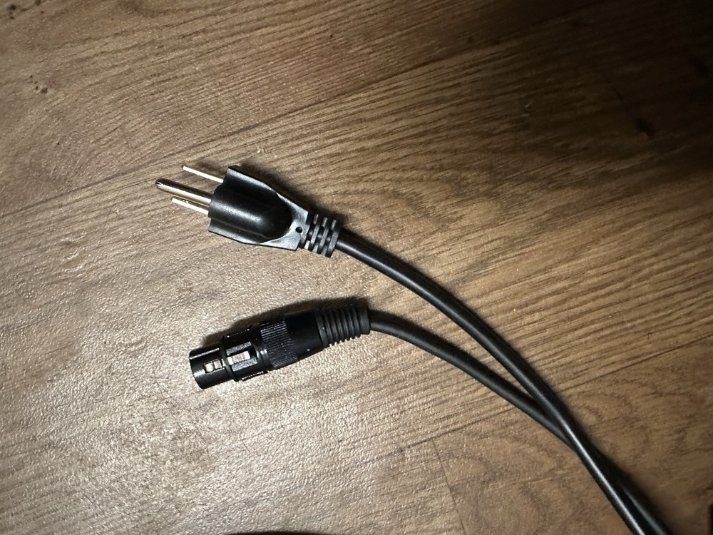 2 accu cable audio data power cord