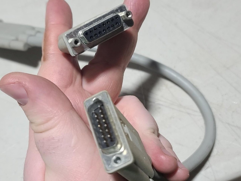 Apple OEM Splitter Y-Cable Model 690-4539