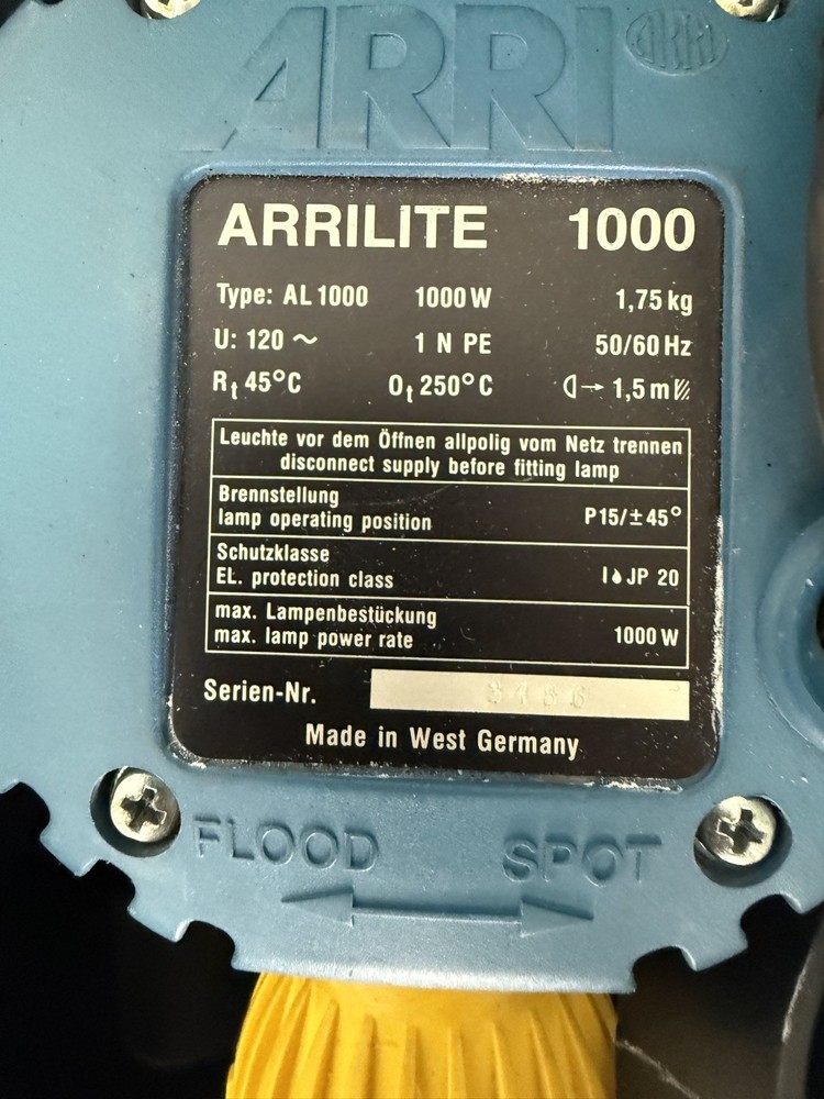 ARRI Arrilite 1000 - Open Face Flood / Spot Studio Light