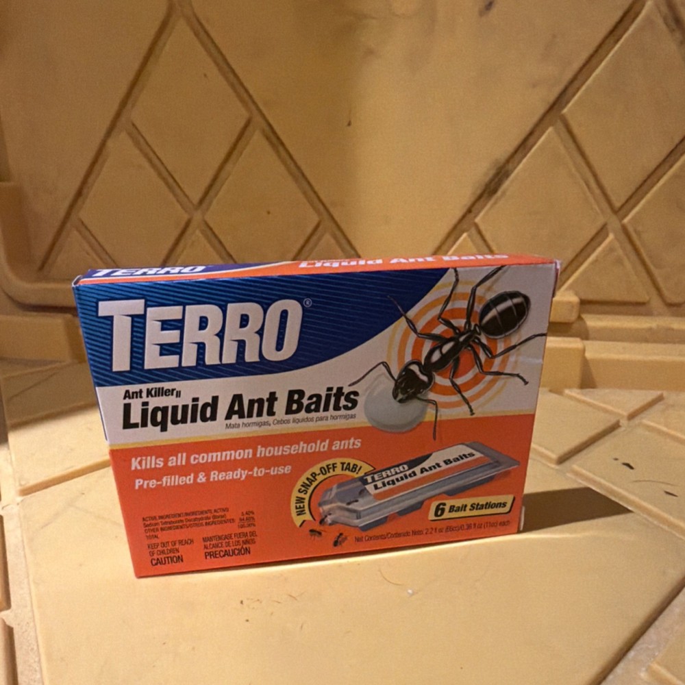 TERRO Liquid Ant Bait 6-Pack Pre-filled Ready-to-Use Disposable Ant Killer