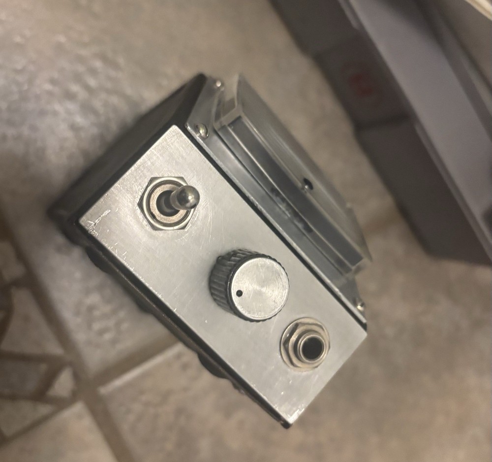 Millen 90651 Solid State Grid Dip Meter w/ 7 Coils, Box