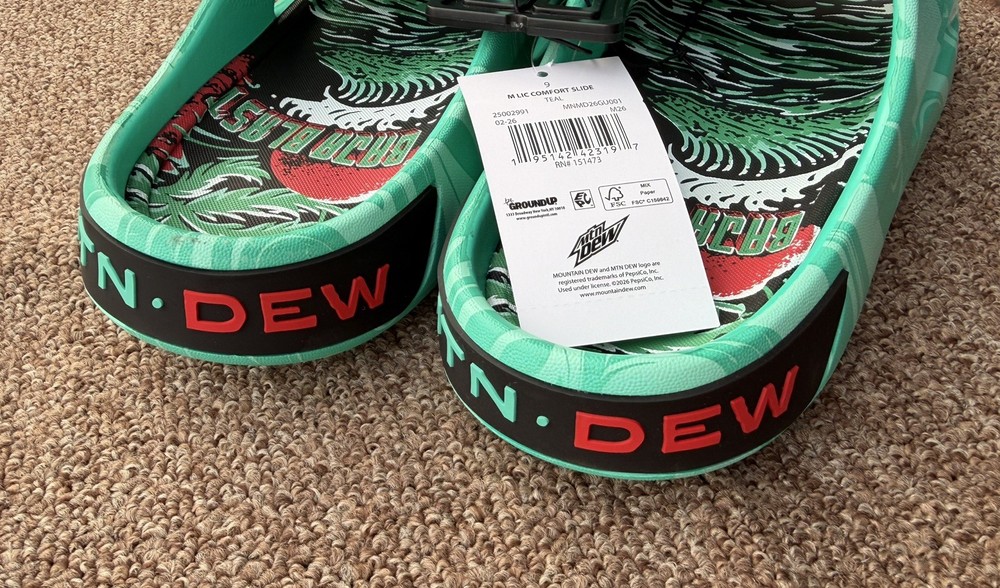 Mountain Mtn Dew Baja Blast Sandals Slides Size 9 NWT