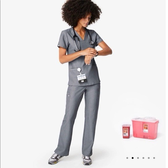 FIGS Scrub Set - Casma and Kade Graphite