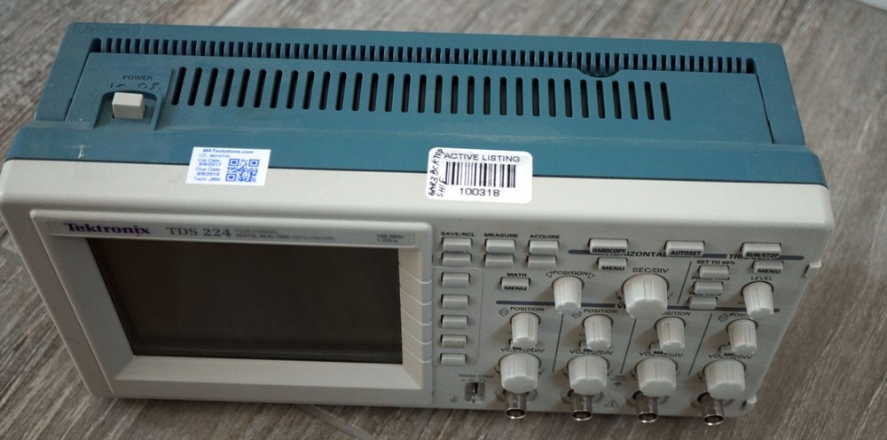 TEKTRONIX MODEL TDS 224 4 CHANNEL REAL TIME DIGITAL SCOPE