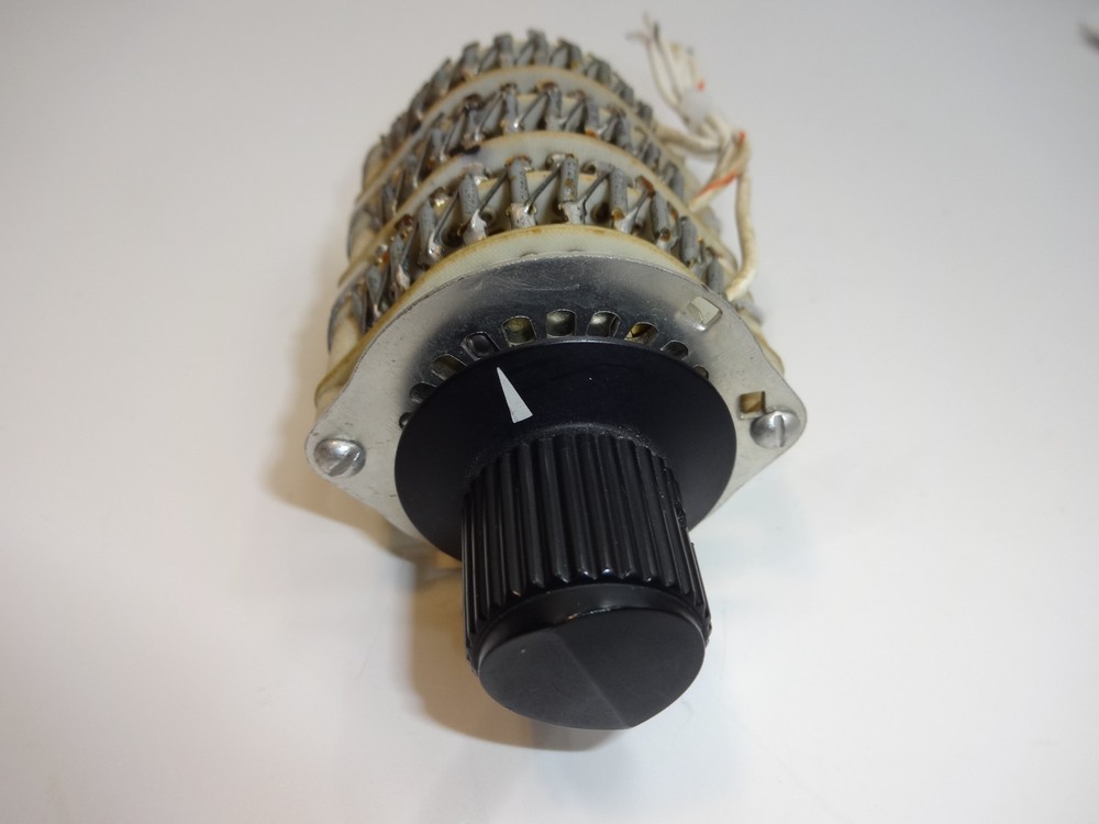 3 Pole 19 Position Rotary Switch with 1% resistors