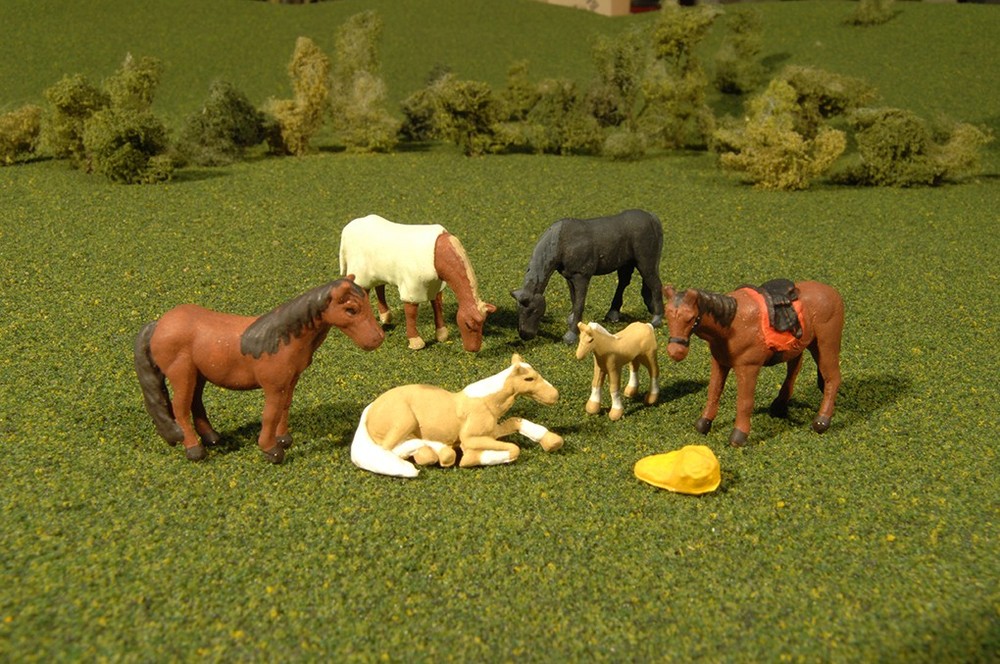 Bachmann #33169 Horses - O Scale