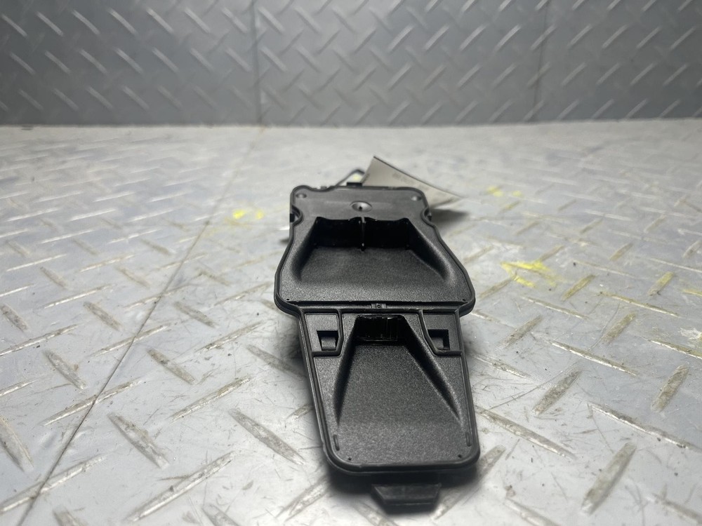 2014-2018 Volvo S60 Closing Velocity Module Right Side Center Windshield Mounted
