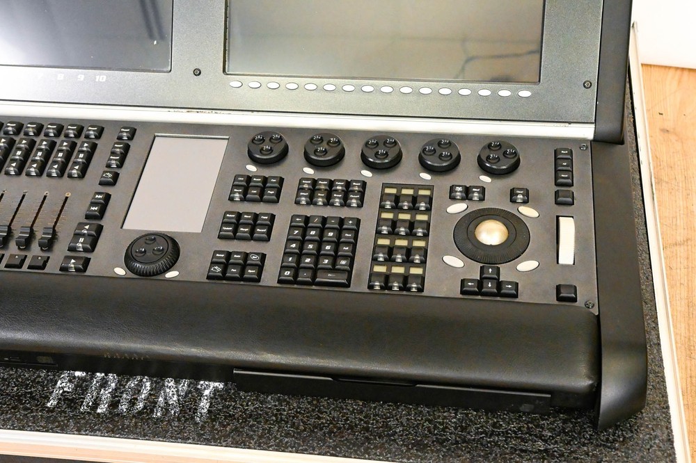 High End Systems Hog 4 Lighting Control Console with Road Case CG01WTY