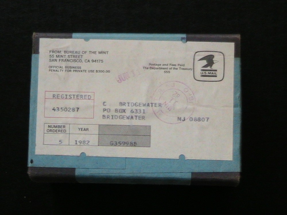 1982 PROOF SETS  SEAL BOX NEVER OPEN 5 SETS