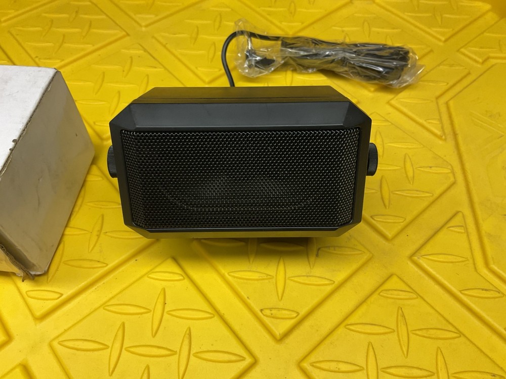 VECTORCOM Rectangular 3.5mm Plug 5W External CB Speaker for Ham Radio PN TRD550