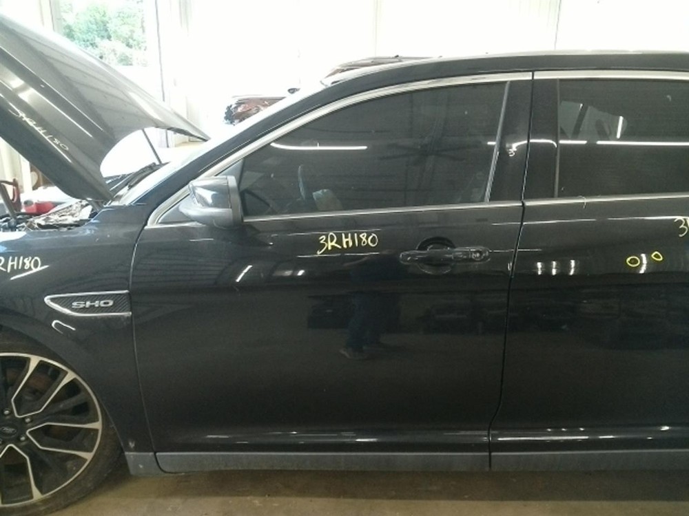 TAURUS 2017 Keys/Latches/Locks 104912639