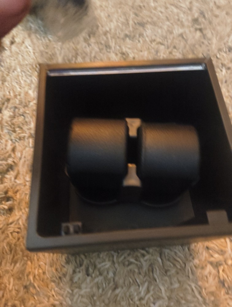 The Rotations Automatic Watchwinder Black Leather ( Missing Cord) New With Defe