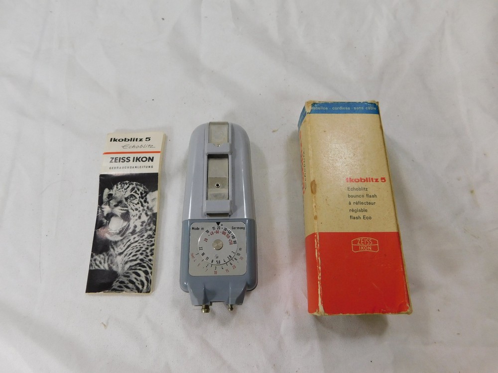 Zeiss Ikon Ikoblitz 5 Echoblitz Cold Shoe Mount Flash Unit in Box