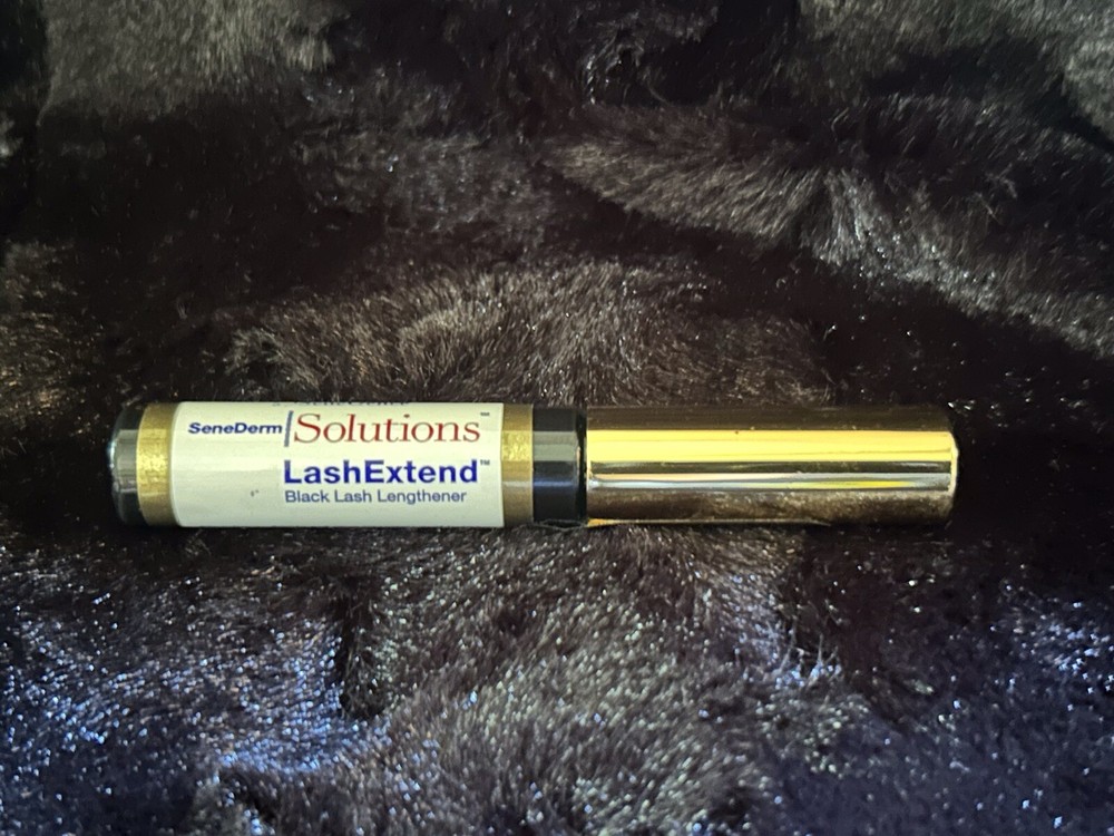 SENEGENCE Senederm Solutions LASH EXTEND New/Sealed GROWTH SERUM Black